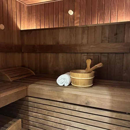 Der Valk Naturresort Drewitz מלון